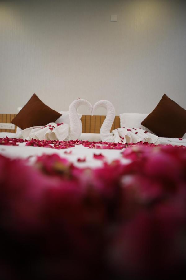 Seeheim Resorts Athirappilly Buitenkant foto