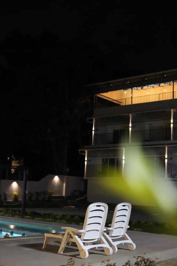 Seeheim Resorts Athirappilly Buitenkant foto