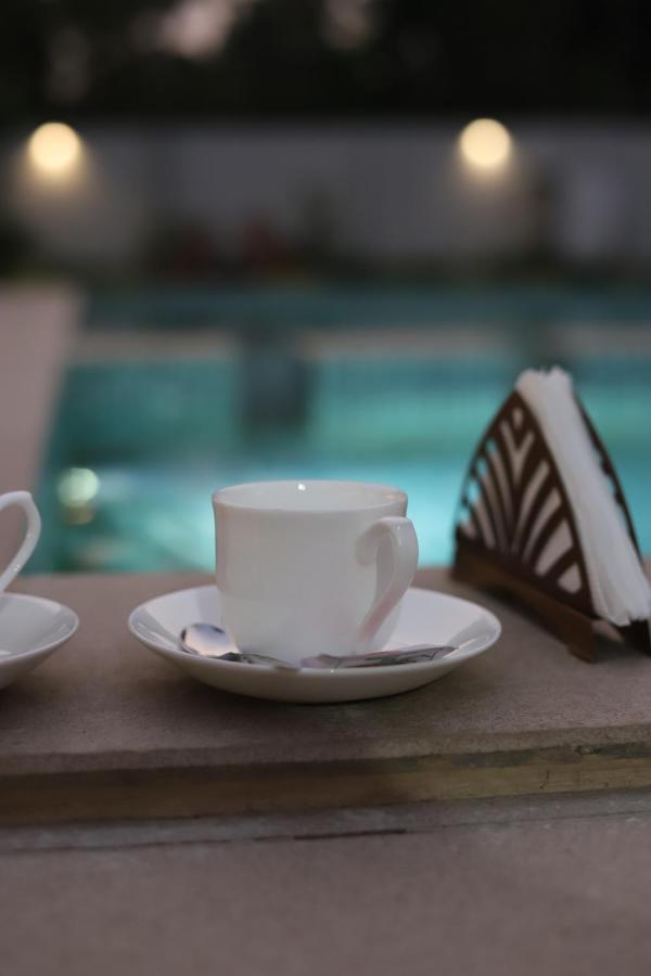 Seeheim Resorts Athirappilly Buitenkant foto