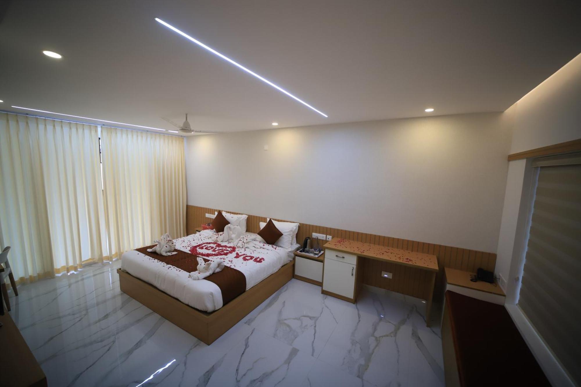 Seeheim Resorts Athirappilly Buitenkant foto